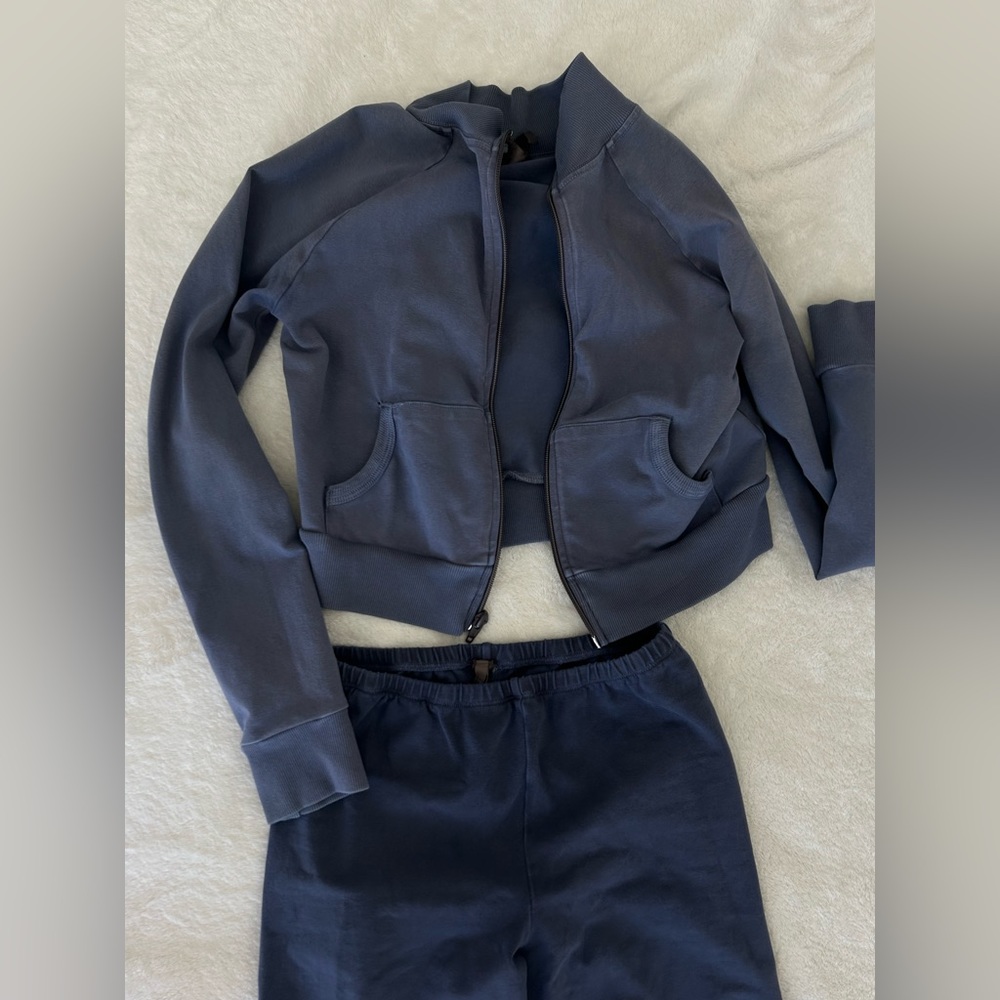 SKIMS SET